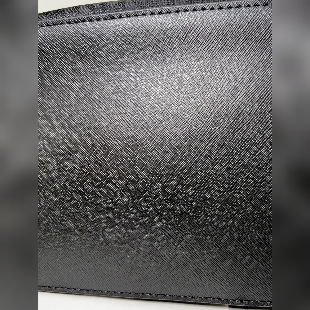 Michael Kors Kempton Large Black Tote - Picture 14 of 16